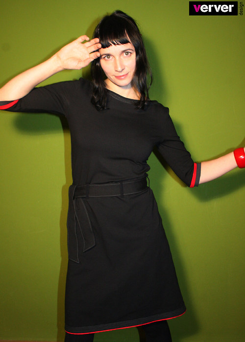 Šaty černé "sakury" — foto 2