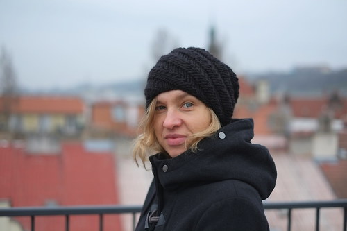 Černá hřejivá s bambulí nebo bez — foto 3