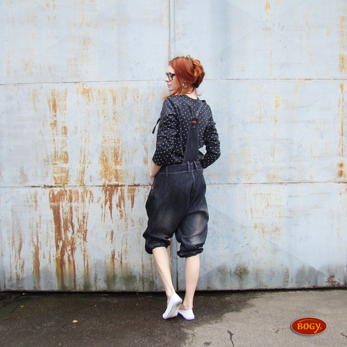 Tmavé lacláče na šráky, turecké džíny s mega sedem — foto 6