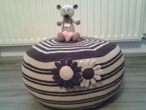 Obrovsky puf s kvetinami — foto 2