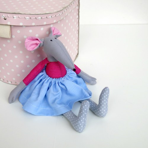 ......jmenuje se Lucie — foto 2