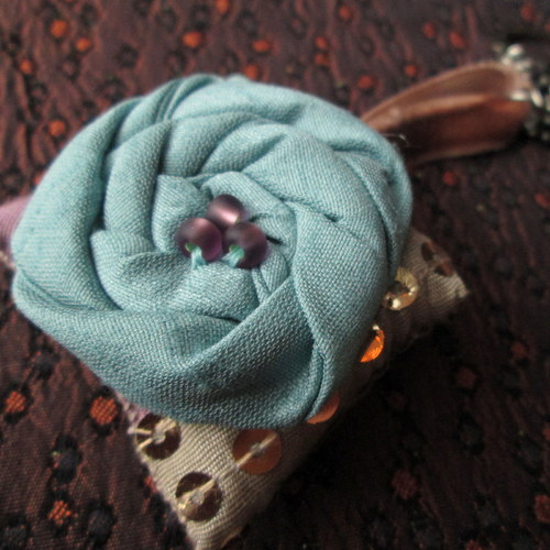Přívěsek Coussin.pour.les.clefs.XIV. — foto 2
