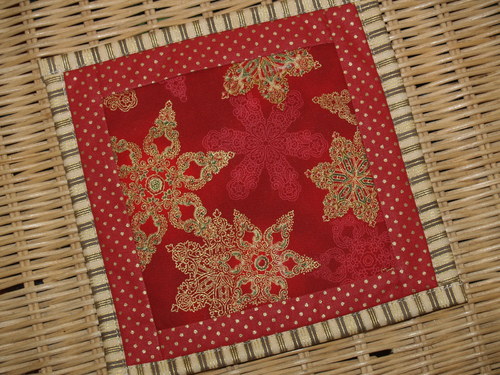 Prostírání pod hrníček - Red flourish — foto 2