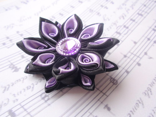 Brož kanzashi — foto 3