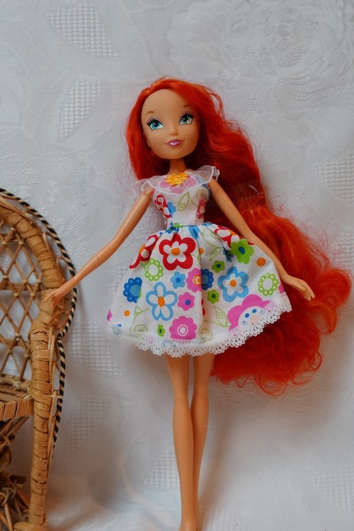 Květinové šaty pro Winx — foto 2