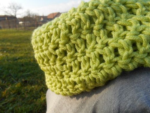 Zelený dámský nákrčník — foto 2