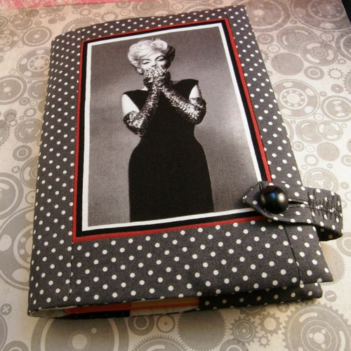 Obal na knihu - Marilyn Monroe II. — foto 3