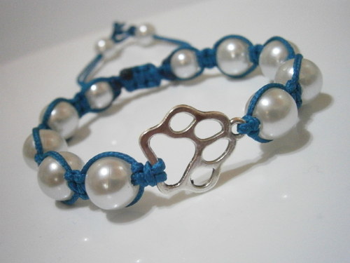Náramek s tlapičkou (macramé) — foto 3