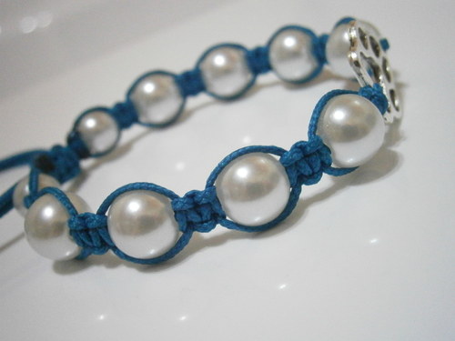 Náramek s tlapičkou (macramé) — foto 5