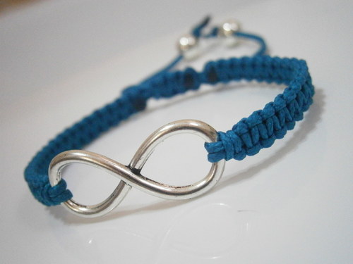 Infinity náramek tmavě tyrkysový (macramé) — foto 3