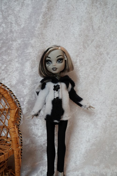 Zimní komplet pro Monster High — foto 2