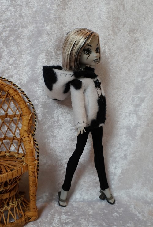 Zimní komplet pro Monster High — foto 3