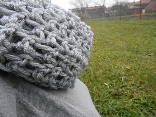 Světle šedý dámský nákrčník — foto 3
