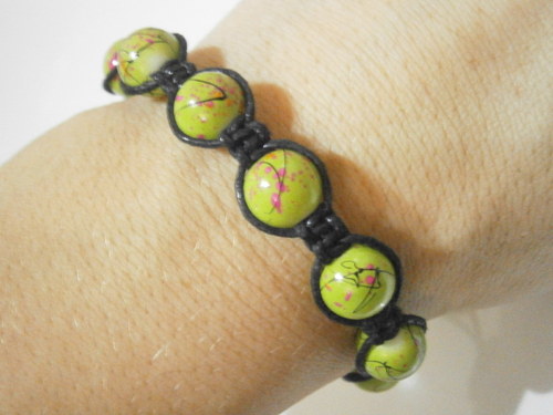 Zelený náramek (macramé/shamballa) — foto 6