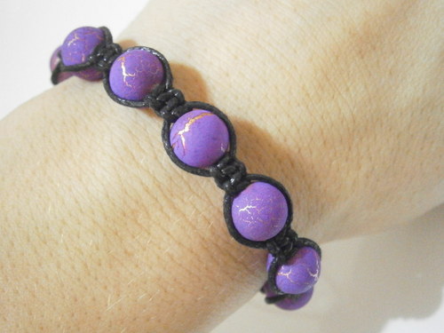 Fialový náramek (macramé/shamballa) — foto 6