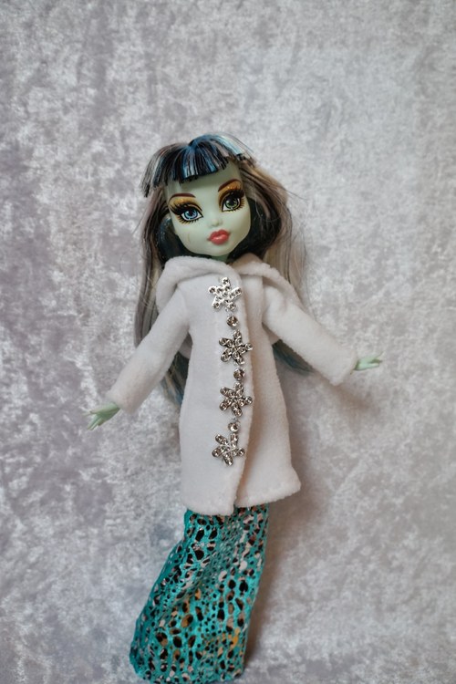 Sněhový kabátek pro Monster High — foto 5