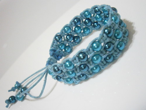 Perličkový tyrkysový náramek (macramé) — foto 4