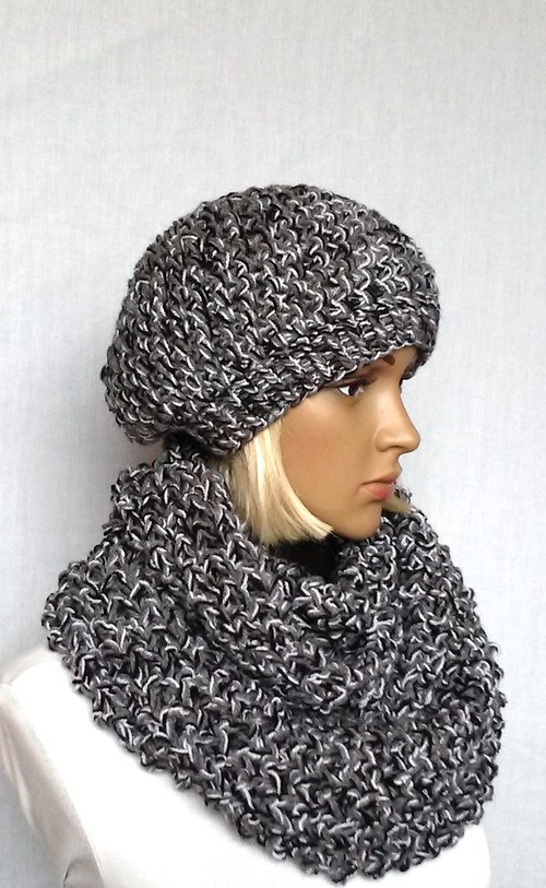 Baret šedo-černo-bílý — foto 3