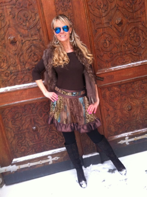 Hnědotyrkysová sukně — foto 2