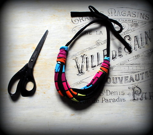 Látkový Náhrdelník Color Stripe — foto 3