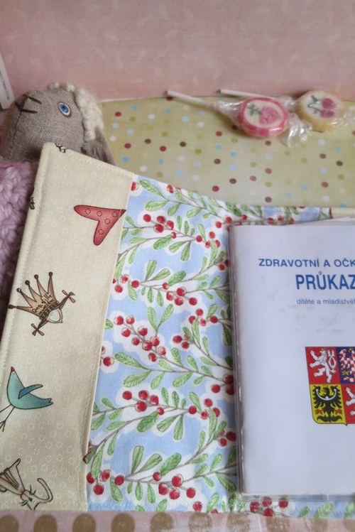 Hippity hoppity - obal na průkazku ... — foto 3