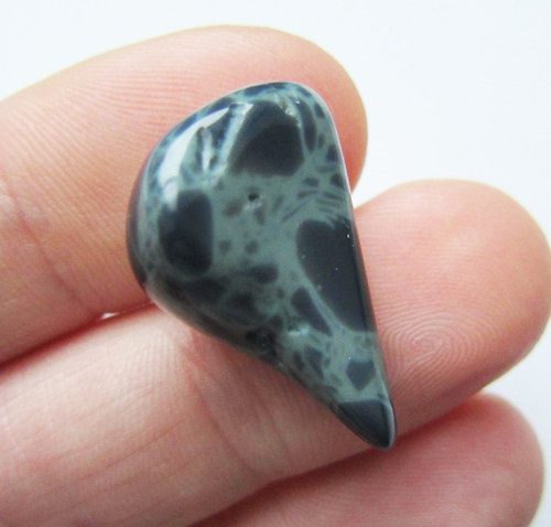 Obsidián pavoučí 24x15x10 — foto 2