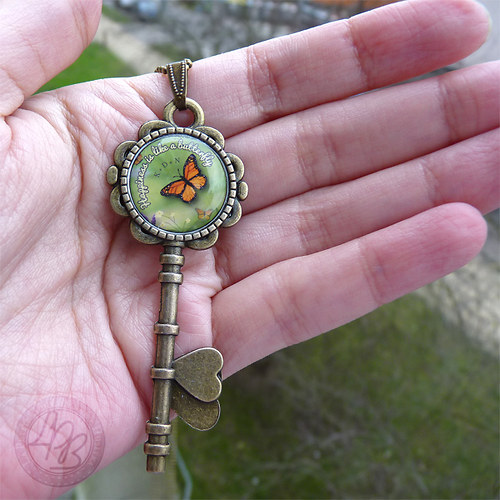 Přívěsek Klíč "Amor Vincit Omnia" — foto 2