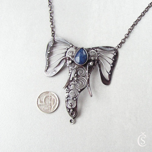 Sloník, nebo mašle? - Lapis Lazuli — foto 3