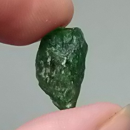Chromdiopsid surový - B753 — foto 2