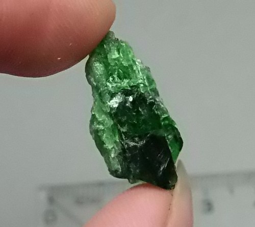 Chromdiopsid surový - B754 — foto 4