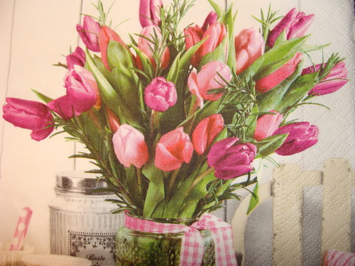 Tulipány ve váze — foto 2