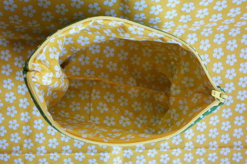 Pouzdro na louce — foto 3