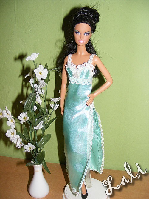 Župánek a košilka Barbie MM — foto 3