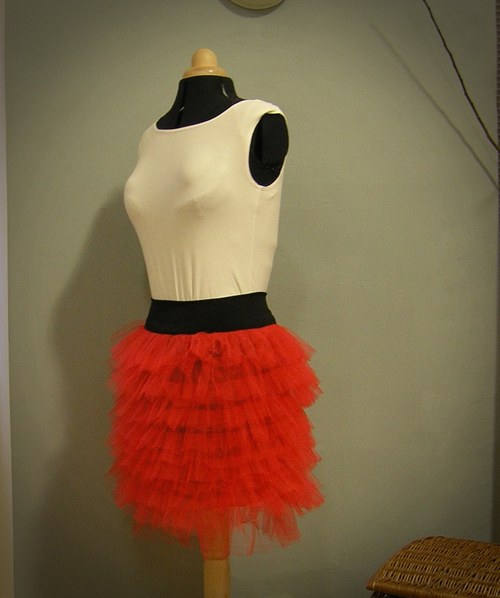 Tutu .red swan ...na přání — foto 4