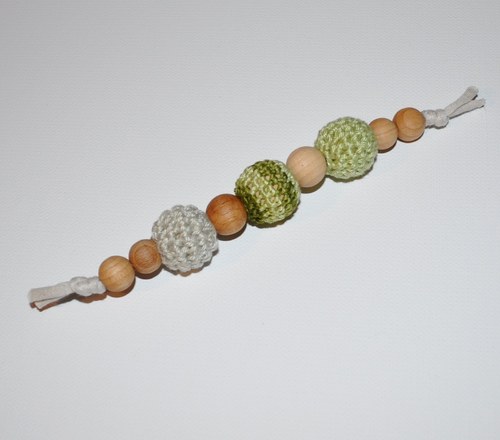 Korálkový úvaz zeleno-béžový — foto 2