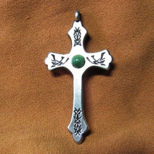 Velký kříž - amulet — foto 2