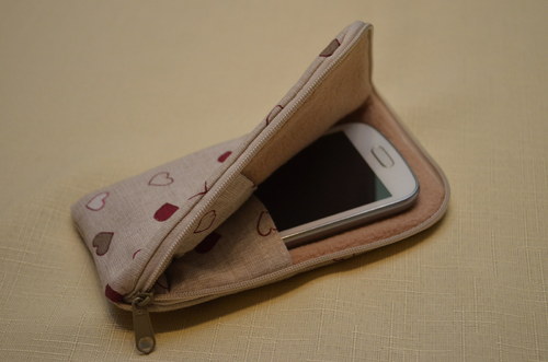 Srdíčkový.....obal na mobil — foto 2