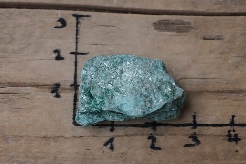 Surový fuchsit B5619 — foto 2