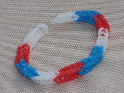 Náramek loom bands Čechy — foto 2