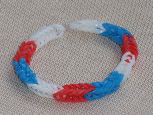 Náramek loom bands Čechy — foto 4