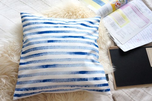 Polštář Blue Stripes — foto 2