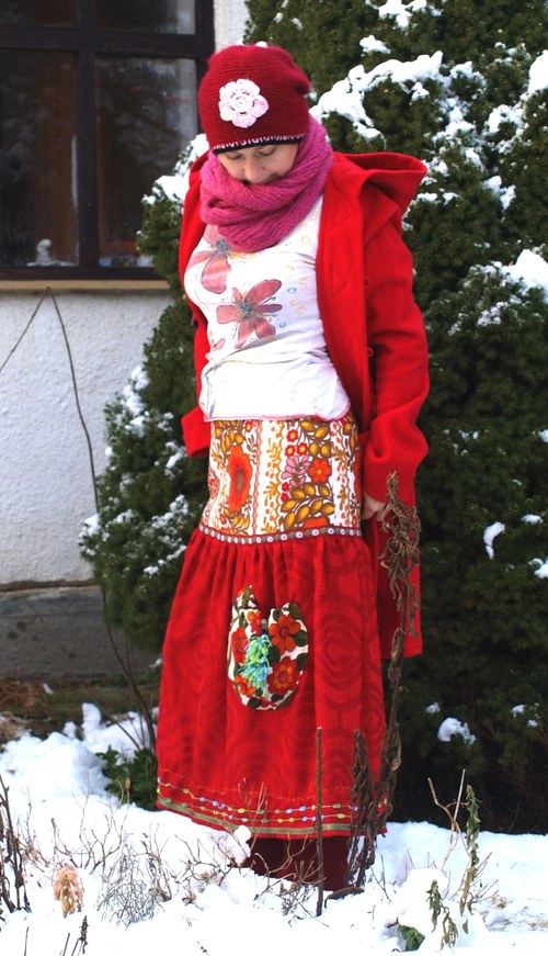 Sukne červená veselší. — foto 2