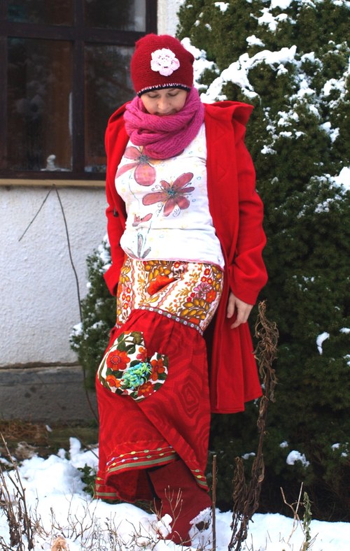 Sukne červená veselší. — foto 3