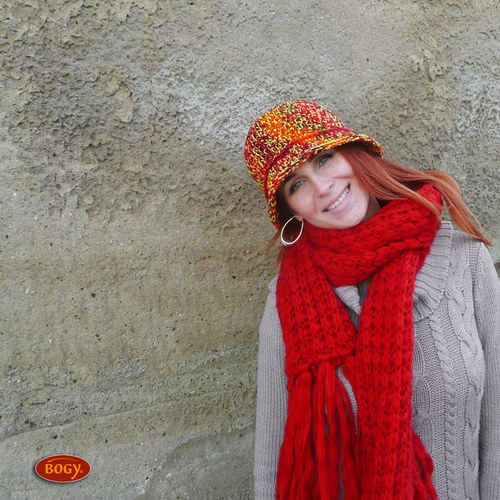Výrazný žíhaný klobouk, červenožlutooranžový mix — foto 2