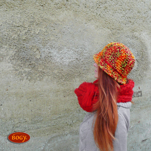 Výrazný žíhaný klobouk, červenožlutooranžový mix — foto 3