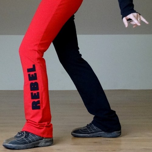 Kůůůl tepláky REBEL (S) — foto 5