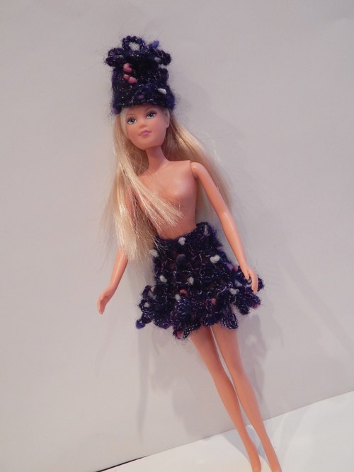 Sukně + čapka pro Barbie — foto 2