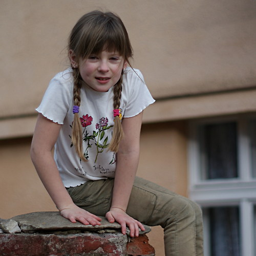 Co kvete ve slunném lese...dívčí triko — foto 4