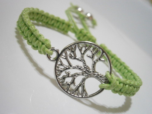 Tree náramek sv.zelený (macramé) — foto 3