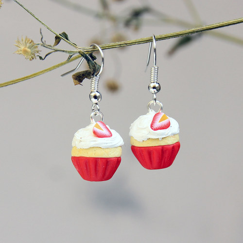 Muffiny s jahodami a šlehačkou — foto 3